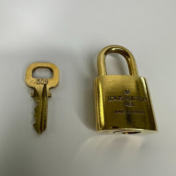 Louis Vuitton Accessories - Authentic LV Gold Lock & Key #309 - Excellent Condition